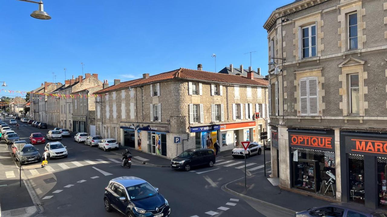 La Mimi, Grand T2 Hyper Centre Ville Fontenay-le-Comte Exterior foto